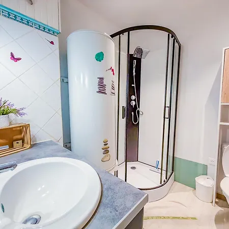5 Personnes Centre D'agde Apartment