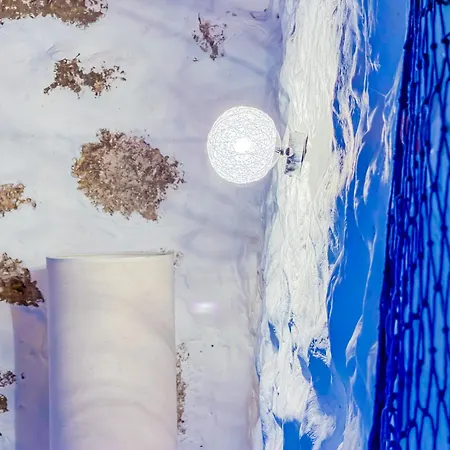 5 Personnes Centre D'agde * Agde